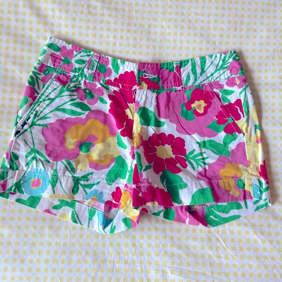 Lilly Pulitzer Multicolor Flower shorts - Picture 1 of 3